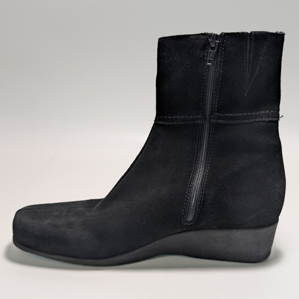 La Canadienne Sanford Suede Zip Waterproof Wedge Ankle Boot - Picture 7 of 10